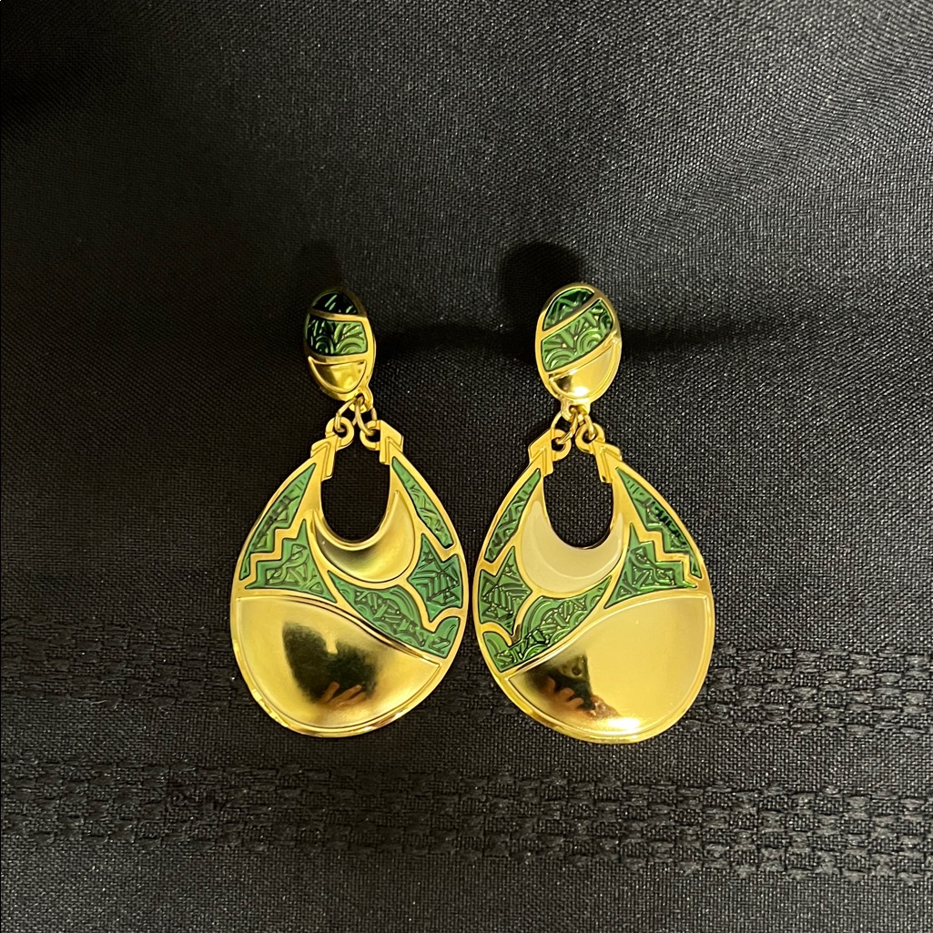Elegant Gold And Green Dangle Earrings 30$